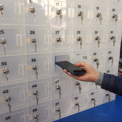Casillero en acrílico de 60 Compartimentos